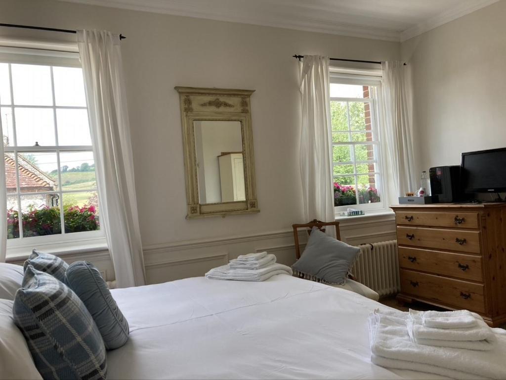 Bed and Breakfast The Star And Garter East Dean  Exterior foto