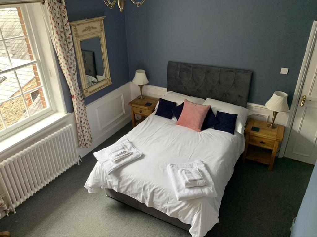 Bed and Breakfast The Star And Garter East Dean  Exterior foto
